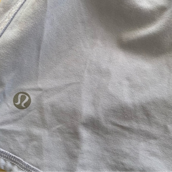 lululemon Cool Breeze Groovy Run Shorts 4.5” Size 10 - Picture 5 of 8